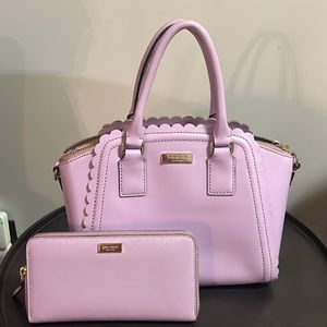 Women’s Kate spade hand bag